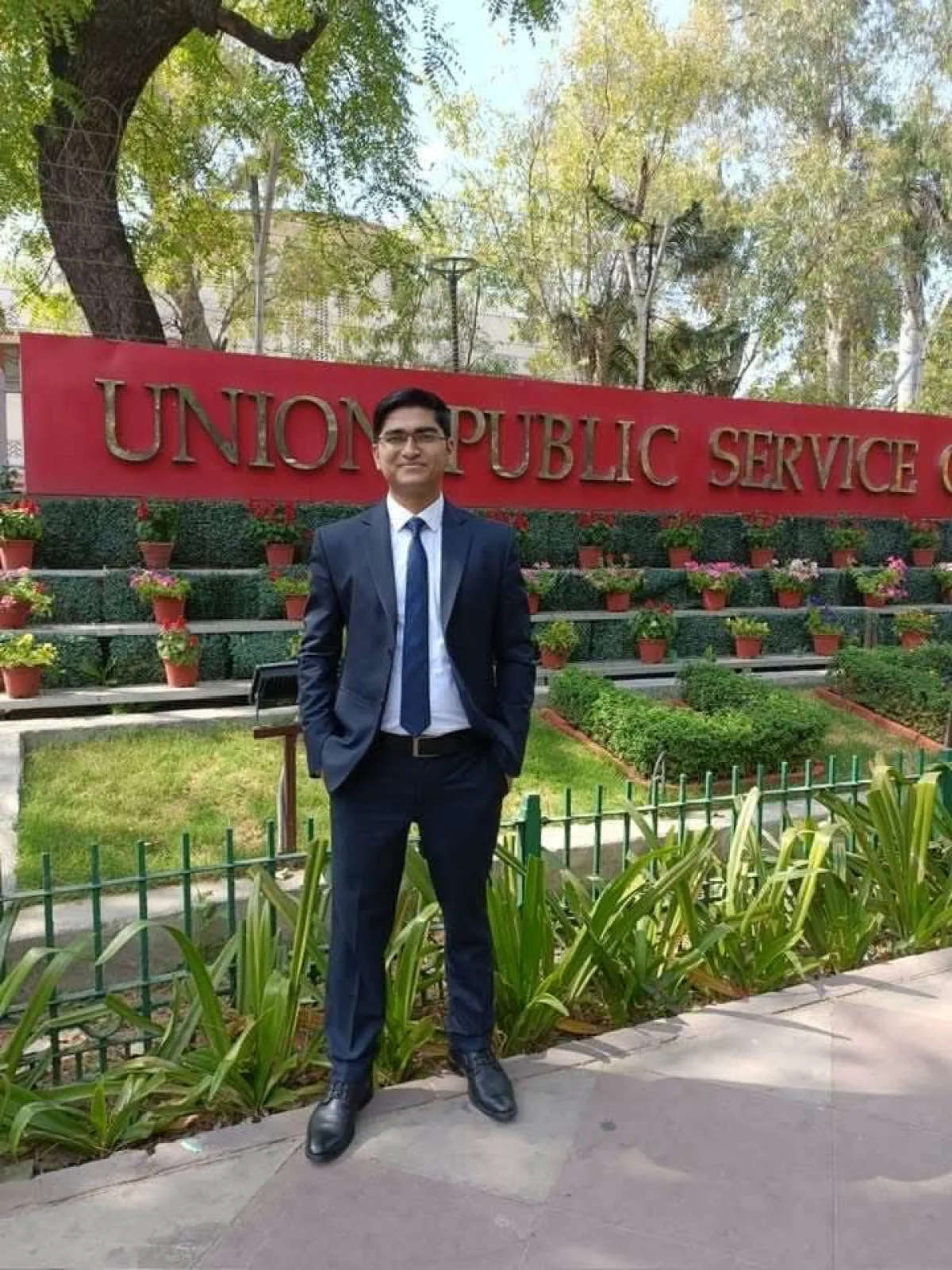 घोड़ासहन के संजीव ने यूपीएससी में हासिल किया 583वां रैंक, पिता चलाते हैं परचून की दुकान