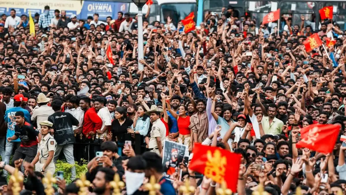 RCB की ऐतिहासिक जीत बना मातम: चिन्नास्वामी स्टेडियम के बाहर भगदड़ में 11 की मौत, 33 घायल