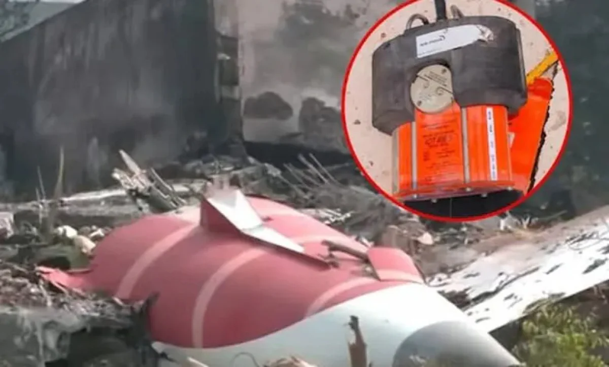 AI-171 विमान हादसा: 33 सेकेंड में तबाही, जांच एजेंसियों की नजर ब्लैक बॉक्स पर