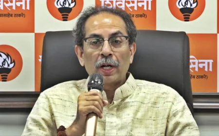 उद्धव ठाकरे का बीजेपी पर बड़ा हमला: 'मुंबई का महत्व छीनने और भाषा थोपने की कोशिश बर्दाश्त नहीं'