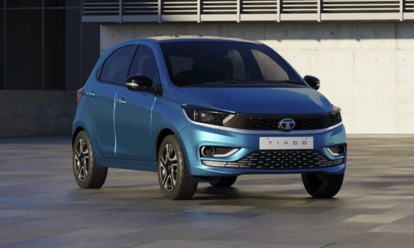 टाटा टियागो की प्राइस में नई Gst के बाद हुई भारी कटौती , जाने दमदार फीचर्स और वर्तमान कीमत