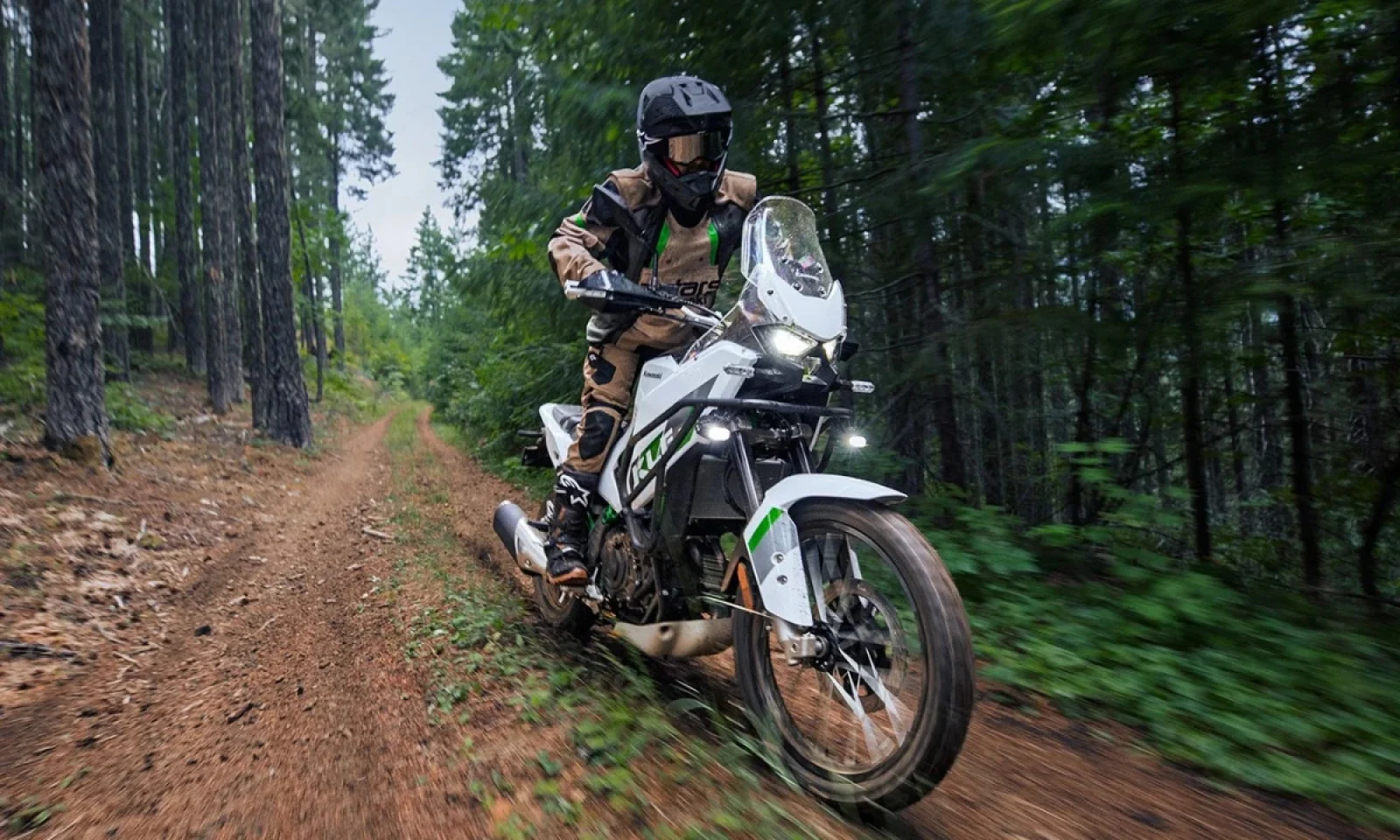 Kawasaki KLE500 2026 एडवेंचर बाइक 2026 में होगी भारत में लॉन्च जानें फीचर्स और कीमत